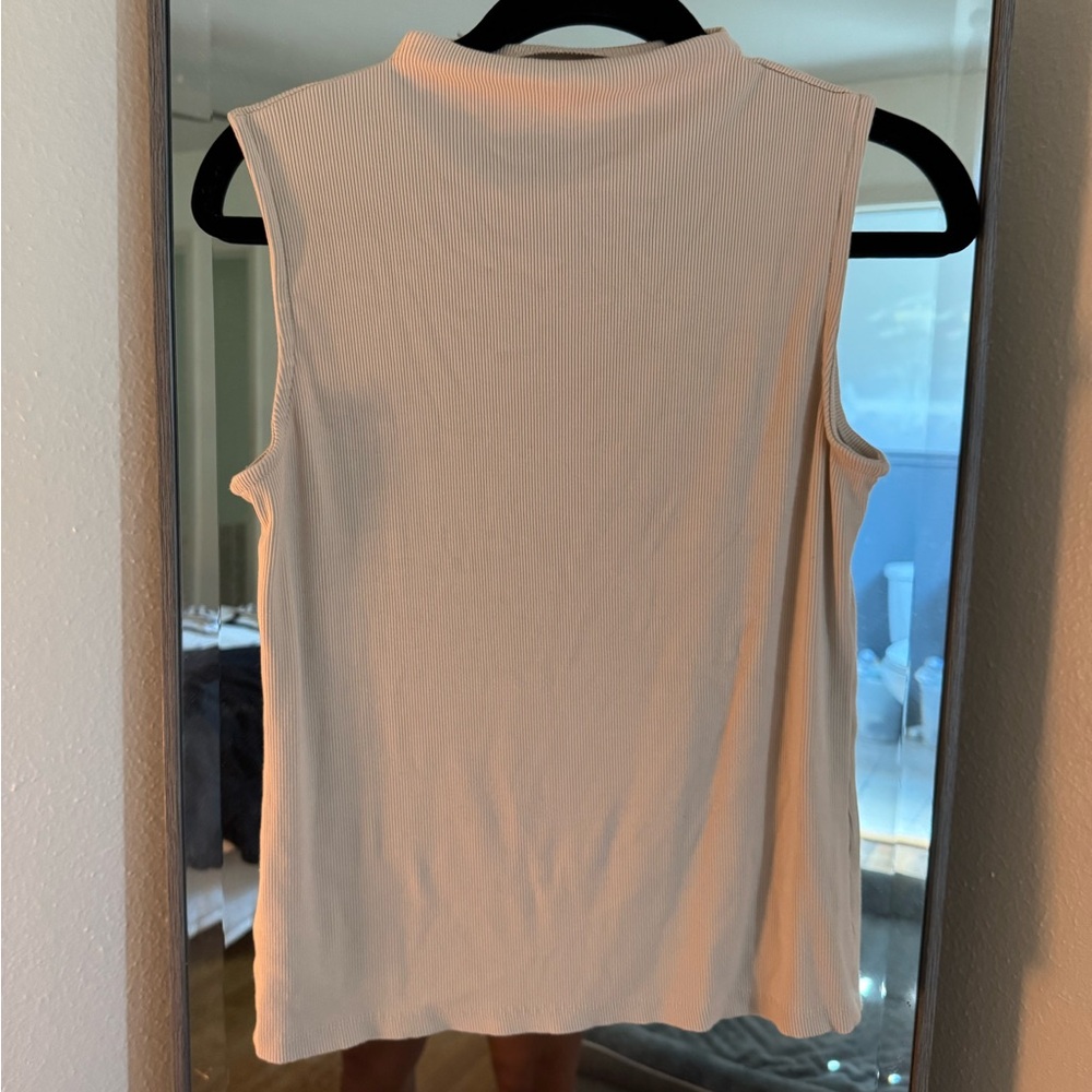 Tahari Ribbed Sleeveless Top in Cream